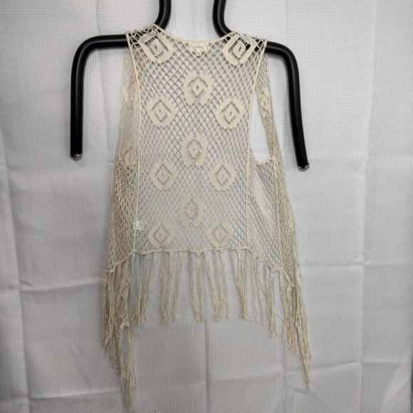 WOWO Crochet Fringe Vest/Cardigan size M Cream color - Picture 2 of 3